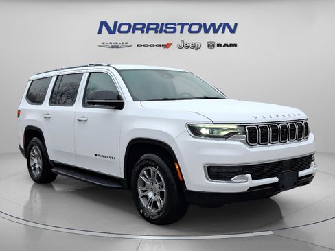 Used 2023 Jeep Wagoneer 4WD w/ Convenience Group I image 1