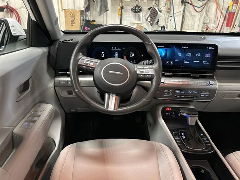 Certified 2024 Hyundai Kona SEL image 17