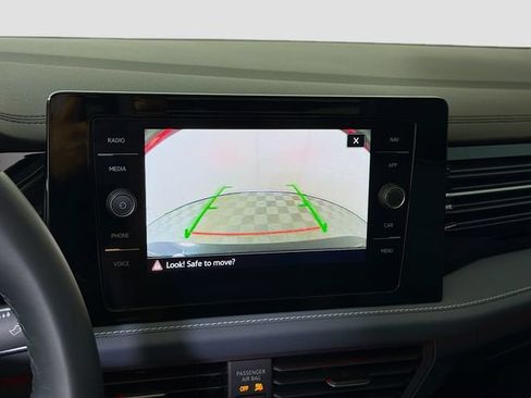 New 2025 Volkswagen Jetta SEL FWD image 17