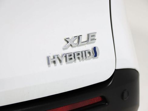 Used 2023 Toyota Sienna XLE image 70