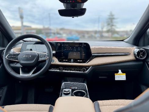 New 2026 Chevrolet Equinox ACTIV w/ Convenience Package III image 5