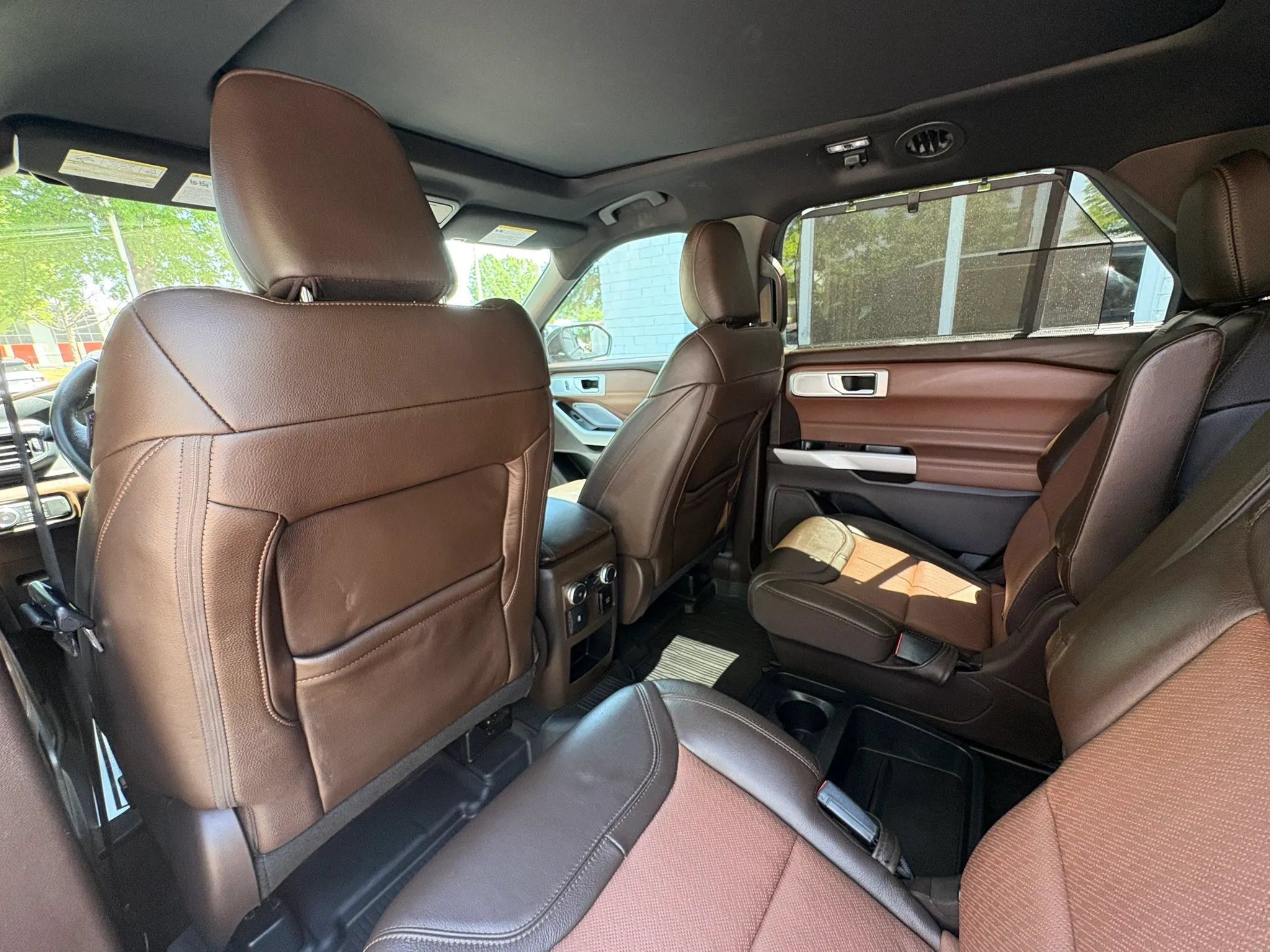 Used 2021 Ford Explorer King Ranch w/ Premium Technology Package AWD/4WD image 31