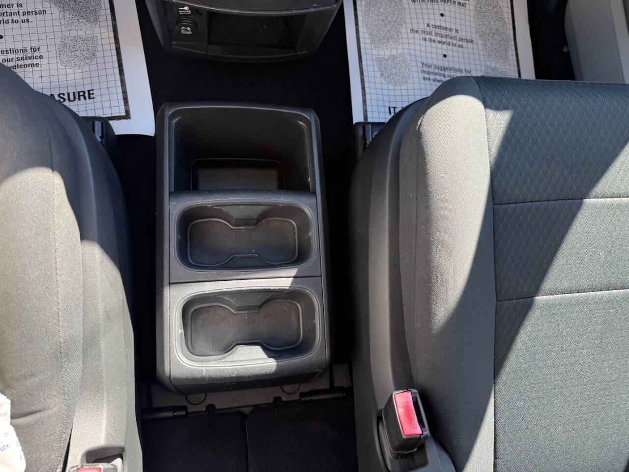 Used 2010 Dodge Grand Caravan SE FWD image 17