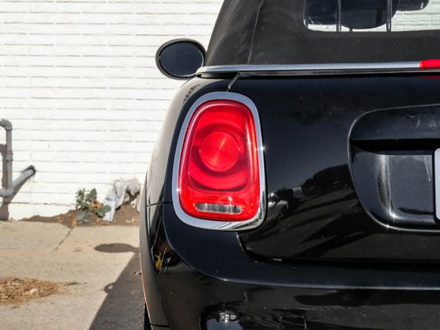 Used 2019 MINI Cooper S image 42