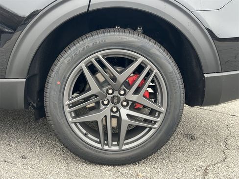 New 2026 Ford Explorer ST-Line w/ ST-Line Street Pack image 30