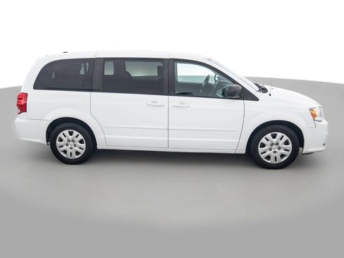 Used 2016 Dodge Grand Caravan SE w/ Quick Order Package 29E SE FWD image 4