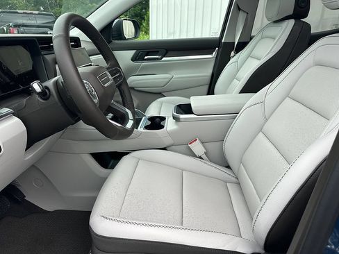Used 2026 GMC Terrain Denali AWD/4WD image 9