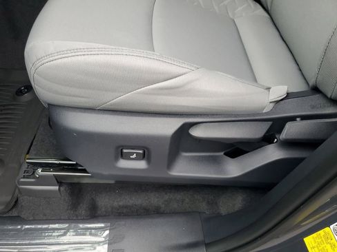 New 2026 Toyota Tacoma SR5 image 31