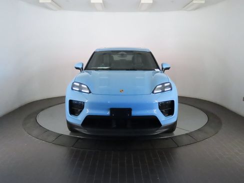 Used 2025 Porsche Macan 4 Electric w/ Premium Package AWD/4WD image 10