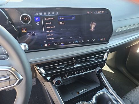 New 2026 Chevrolet Traverse LT image 31