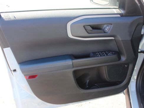 Used 2021 Ford Bronco Sport Outer Banks w/ Outer Banks Package AWD/4WD image 22