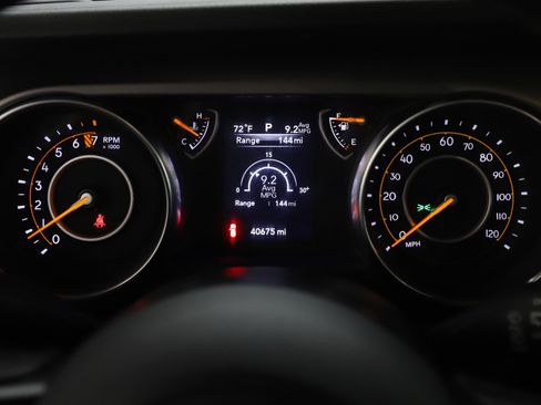 Used 2020 Jeep Wrangler Sport AWD/4WD image 25