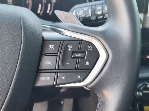 Used 2025 Lexus NX 250 FWD w/ Premium Package image 34