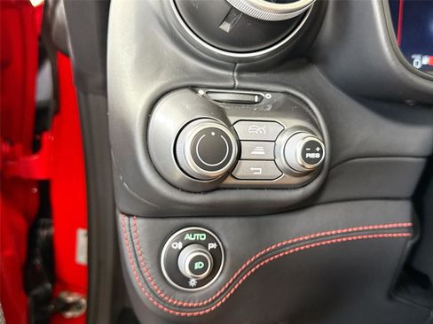 Used 2020 Ferrari Portofino image 26