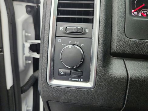 Used 2023 RAM 1500 Classic Warlock image 28