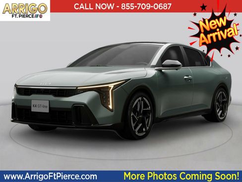 Used 2025 Kia K4 LXS image 1