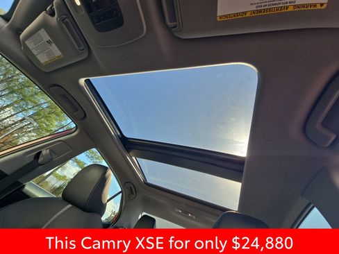 Used 2022 Toyota Camry XSE w/ Navigation Package image 36