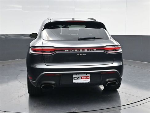 Used 2022 Porsche Macan image 4