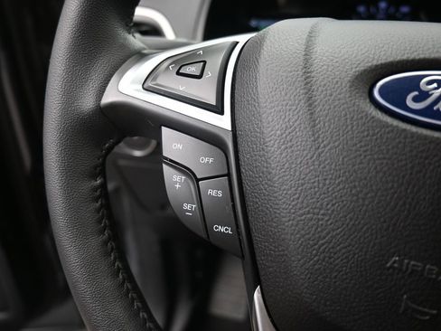 Used 2022 Ford Edge SEL w/ Convenience Package image 6