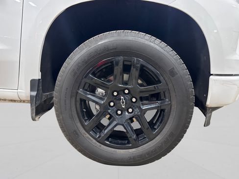 Used 2023 Chevrolet Silverado 1500 Custom image 50
