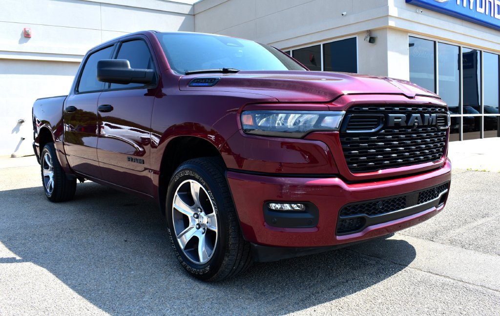 Used 2025 RAM 1500 Tradesman AWD/4WD image 7