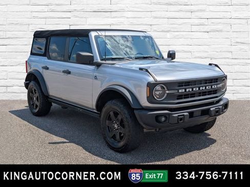 Used 2023 Ford Bronco Black Diamond AWD/4WD image 3