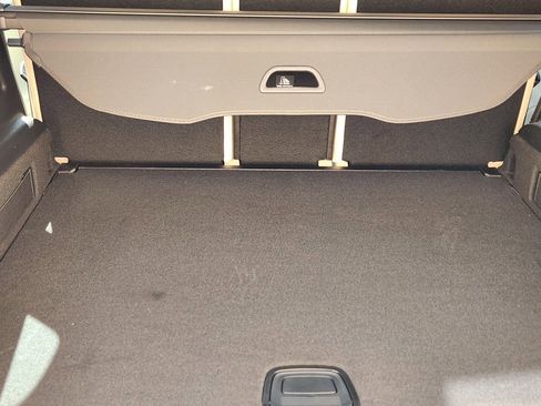 New 2026 Mercedes-Benz GLB 250 4MATIC image 31