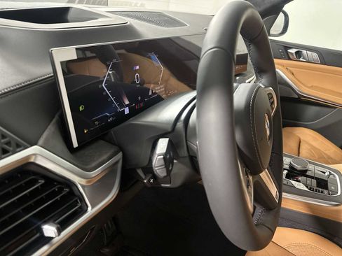 New 2026 BMW X7 xDrive40i w/ M Sport Package image 15
