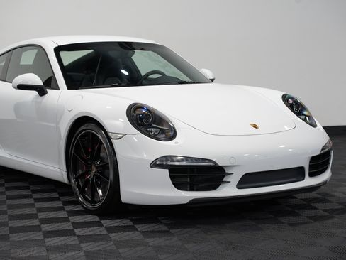 Used 2014 Porsche 911 Carrera S image 9