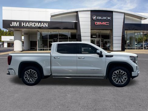 Used 2023 GMC Sierra 1500 Denali Ultimate AWD/4WD image 8