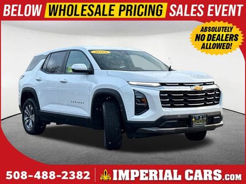 Used 2025 Chevrolet Equinox LT AWD/4WD image 1