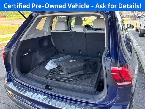 Certified 2023 Volkswagen Tiguan SE w/ Panoramic Sunroof Package AWD/4WD image 23