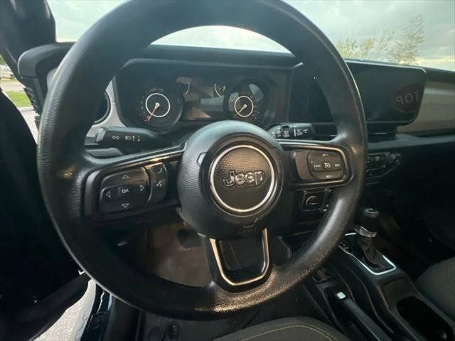 Certified 2025 Jeep Wrangler Sport AWD/4WD image 32
