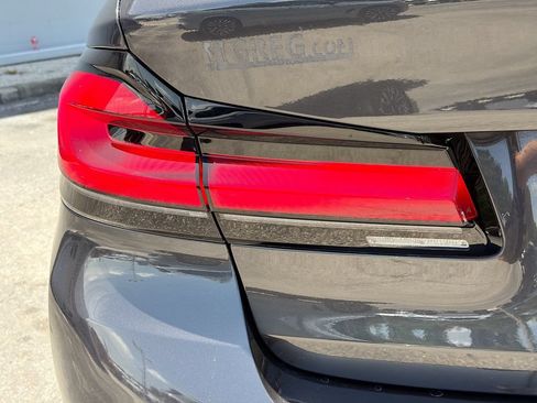 Used 2023 BMW 540i w/ Premium Package RWD image 10
