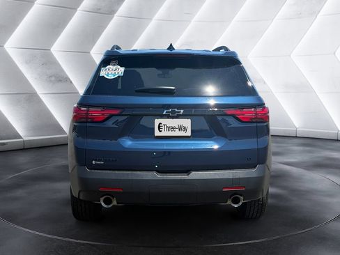 Certified 2023 Chevrolet Traverse LT FWD image 4