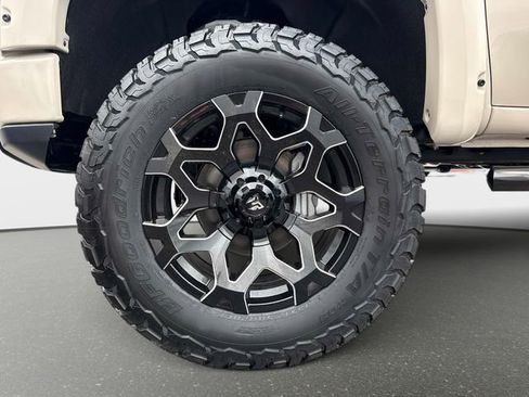 New 2026 GMC Sierra 1500 AT4 w/ AT4 Premium Package AWD/4WD image 10