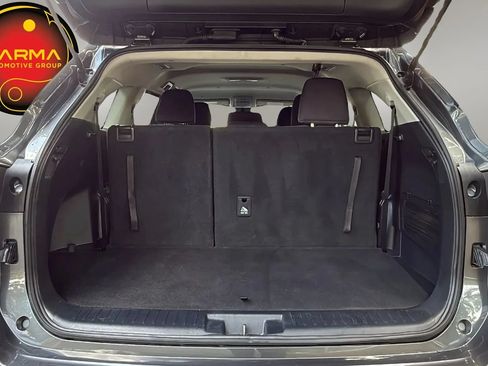 Used 2020 Toyota Highlander L FWD image 58