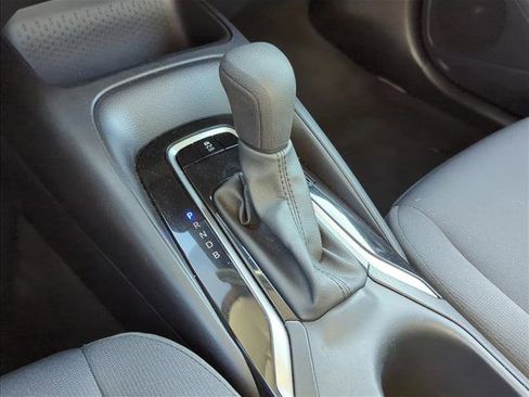 Certified 2025 Toyota Corolla LE image 17