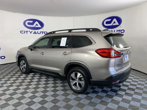 Used 2019 Subaru Ascent Premium AWD/4WD image 5