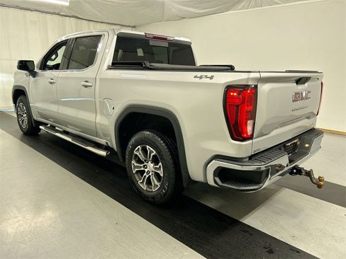 Used 2020 GMC Sierra 1500 SLE w/ SLE Value Package image 7