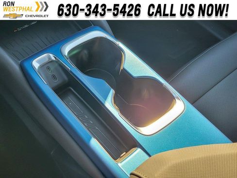 New 2026 Chevrolet Equinox EV LT image 14