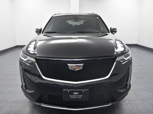 Used 2023 Cadillac XT6 Sport image 2