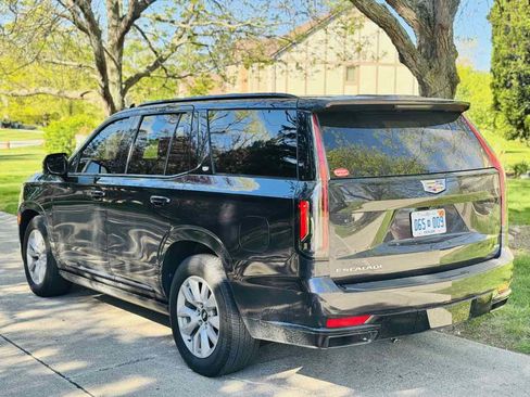 Used 2023 Cadillac Escalade Sport w/ Touring Package AWD/4WD image 9