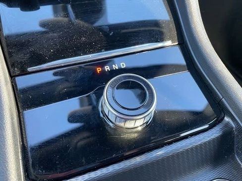 Used 2024 Jeep Grand Cherokee L Laredo image 32