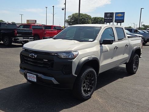 New 2026 Chevrolet Colorado Trail Boss AWD/4WD image 1