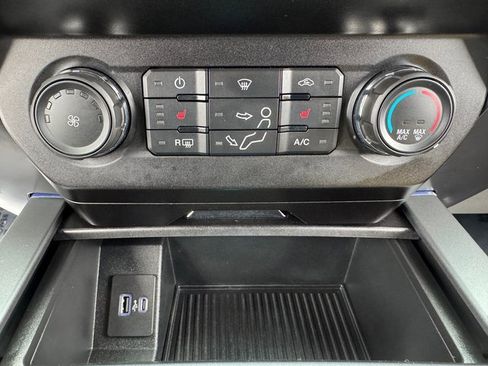 Used 2020 Ford F350 XLT w/ XLT Premium Package image 29