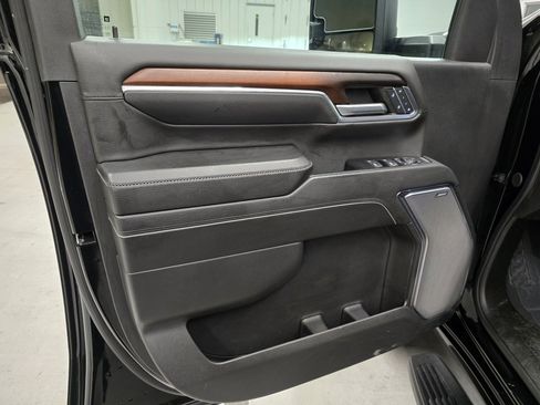 Used 2024 GMC Sierra 2500 Denali w/ Denali Reserve Package image 20