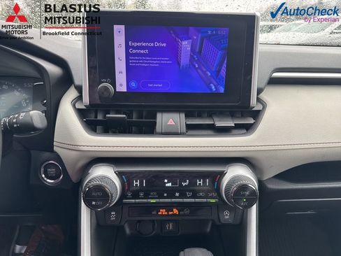 Used 2023 Toyota RAV4 XLE AWD/4WD image 27
