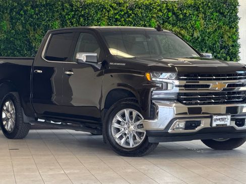 Used 2019 Chevrolet Silverado 1500 LTZ w/ LTZ Convenience Package image 1