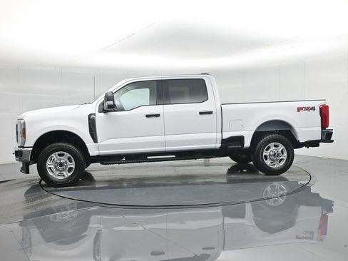 New 2026 Ford F250 XLT w/ FX4 Off-Road Package AWD/4WD image 33
